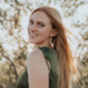 Meet your Posher, Caroline